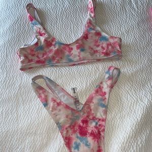 Tie-Dye two piece swim suit 👙